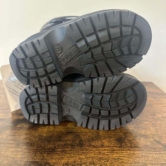 Totes Toddler Boy Taelor Black Waterproof Winter Boots NWT Various Sizes - Picture 7 of 7